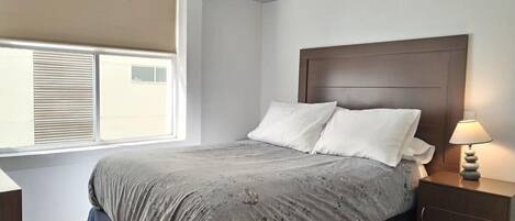 2 makuuhuonetta, työpöytä, silitysrauta/-lauta, Wi-Fi