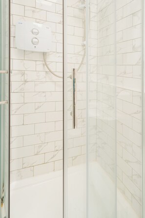 Dusche, Haartrockner