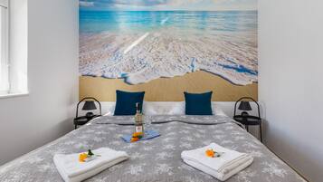 1 bedroom, free WiFi, bed sheets