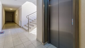Lift - Apartment Center of Kołobrzeg by Renters (Kolobrzeg)