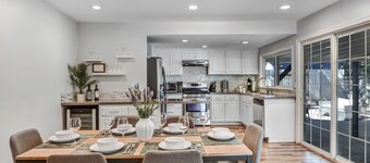 Escape to Wine Country with Friends & Family