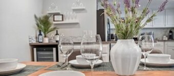 Escape to Wine Country with Friends & Family