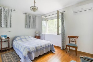 3 bedrooms, iron/ironing board, WiFi, bed sheets - Villa 6 guests 30 min from Cannes - Private Pool (Fayence)