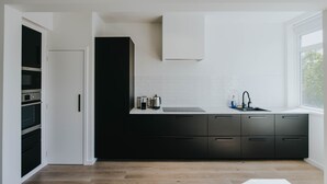 アパートメント ベッド (複数台) | 専用キッチン | 冷蔵庫、電子レンジ、オーブン、コンロ