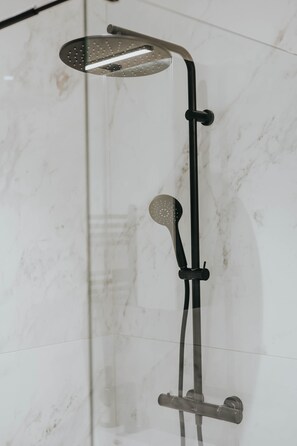 Apartment, Multiple Beds | Bathroom | Shower, free toiletries, hair dryer, towels - Museum View - Bright and Spacious Apartment (Antwerp)