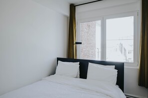 アパートメント ベッド (複数台) | 2 室のベッドルーム、WiFi (無料)、ベッドシーツ