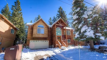 House, 3 Bedrooms | Exterior