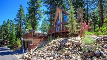 Nhà, 3 phòng ngủ | Ngoại thất