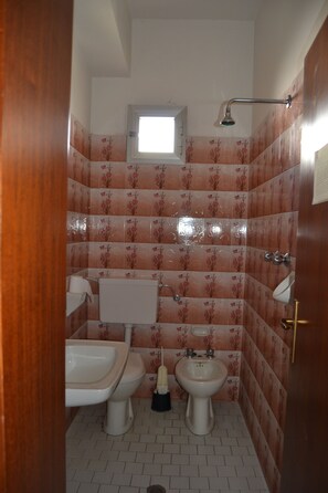 Chambre Quadruple | Salle de bain