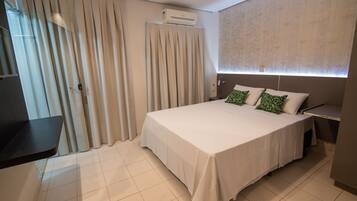 Comfort Double Room | Minibar, desk, free WiFi, bed sheets