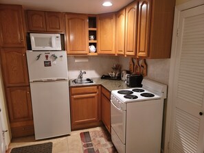 Fridge, microwave, stovetop, toaster