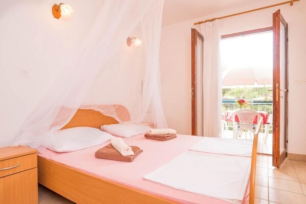 2 dormitorios, wifi gratis, ropa de cama