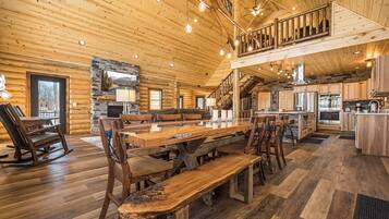 House (5 Bedrooms) | Property amenity