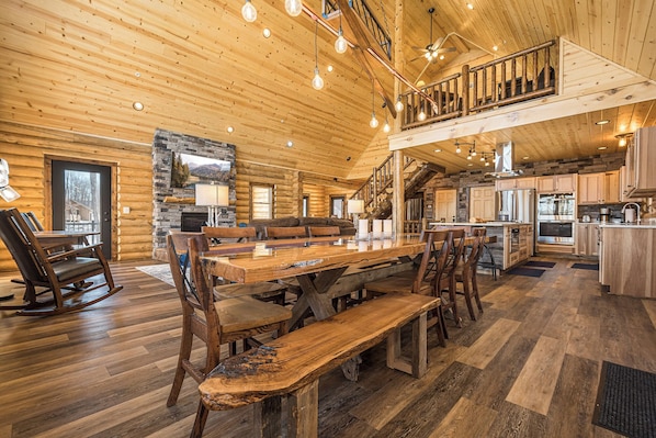House (5 Bedrooms) | Property amenity