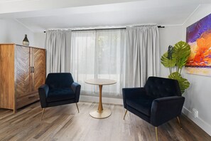 Design-Zimmer | Kostenlose Zustellbetten, kostenloses WLAN, Bettwäsche