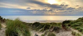 Modern Coastal Home in Rhosneigr – 4 Y Bonc by Anglesey Holiday Lettings