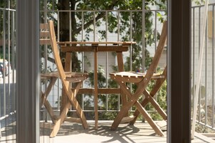 高级公寓 (1/5) | 2 多间卧室、高档床上用品、特色装修、特色家居