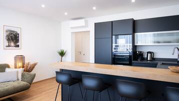 Signature-Apartment (7/39) | 2 Schlafzimmer, hochwertige Bettwaren, individuell dekoriert