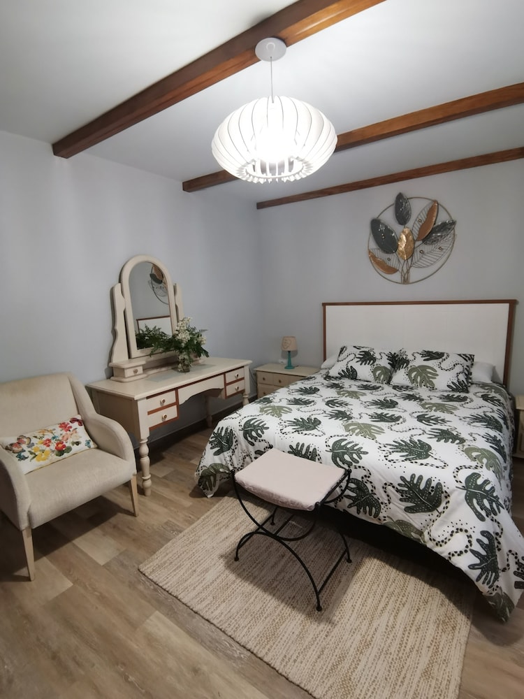 Finca Vista Al Teide With Private Swimmingpool And Jacuzzi, Wifi And Sat Tv - Tenerife