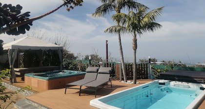 Finca Vista al Teide with private swimmingpool and jacuzzi, Wifi and Sat TV
