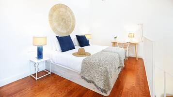 1 soverom, safe på rommet, strykejern/-brett og wi-fi (inkludert)