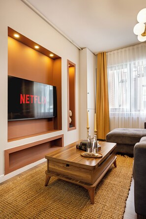 Deluxe Studio Suite, Multiple Beds | Down duvets, Select Comfort beds, iron/ironing board - Port Galata Suites (Istanbul)