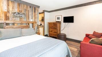 Room, 1 Bedroom | 1 bedroom, free WiFi
