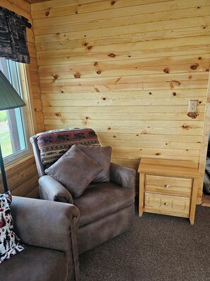 Cottage, 2 Bedrooms | Interior