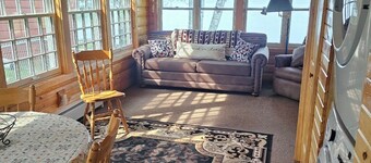 Butler's Bay Cottage 2 Bedroom Cottage by RedAwning