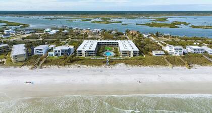 Ocean House 311 by Distinctive Beach Rentals