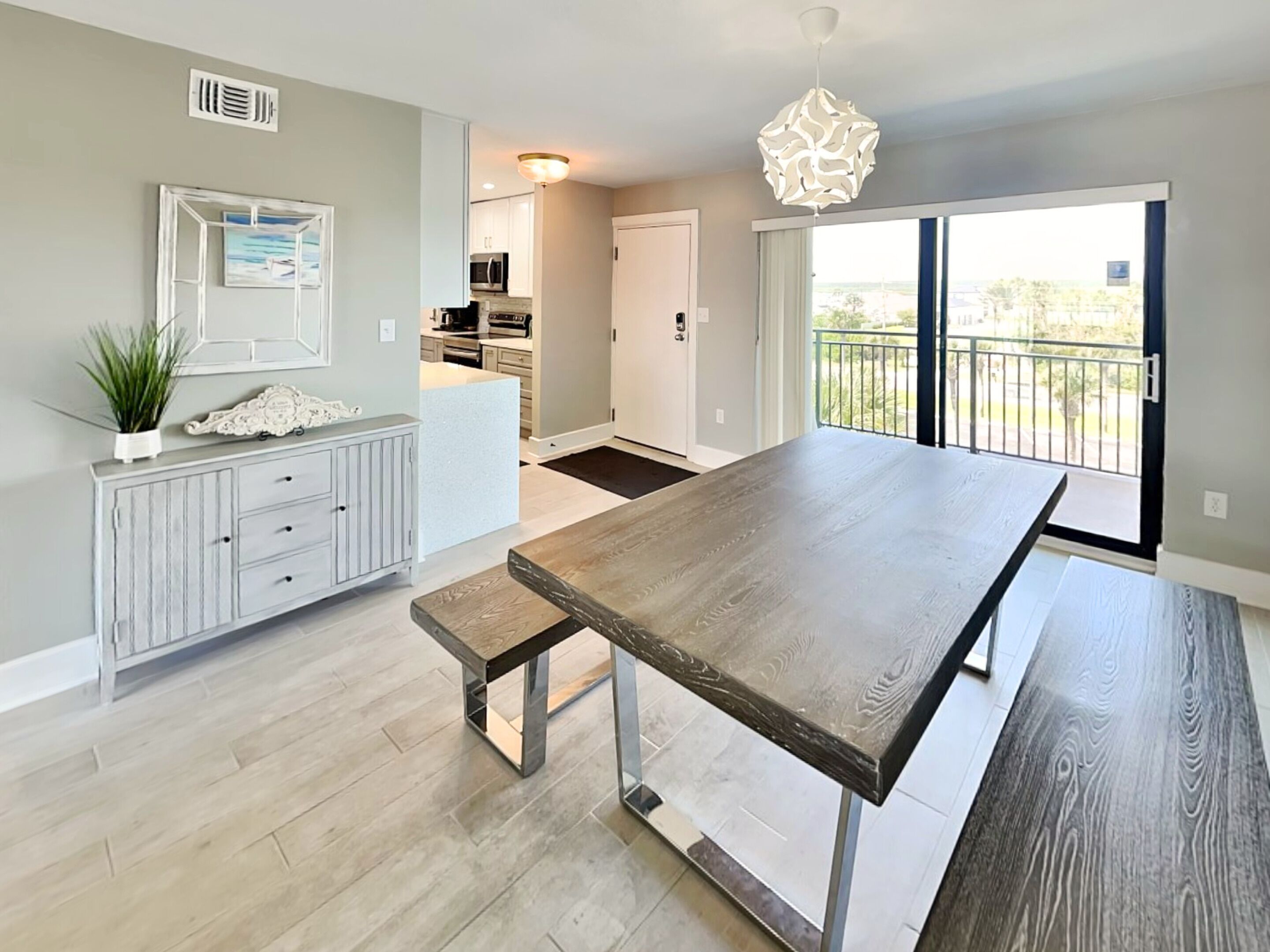 Condo (2 Bedrooms) | Tiện nghi, dịch vụ nơi lưu trú