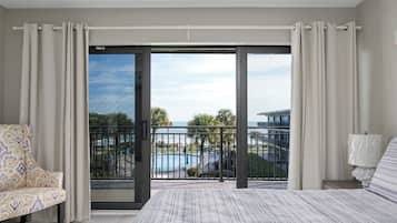 Condo (2 Bedrooms) | Property amenity