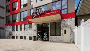 Unclassified image, 4 of 60, button - Sleep Inn Brooklyn - Sheepshead Bay (Brooklyn)
