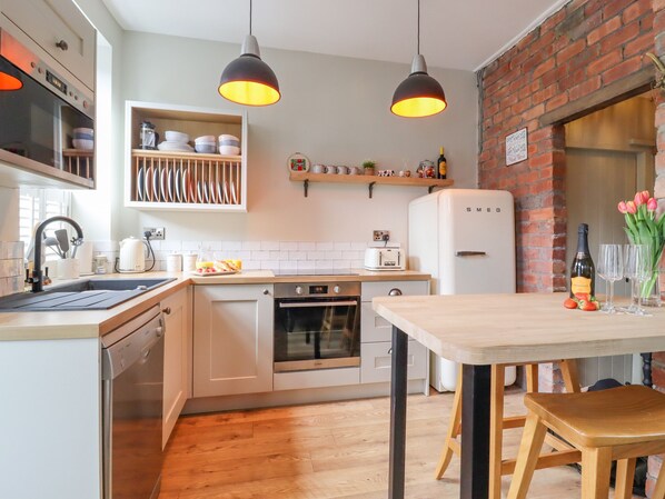 Cottage | Interior