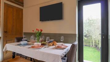 Cottage | Interior