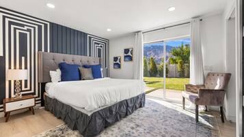 4 bedrooms, desk, iron/ironing board, travel crib