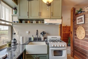 Fridge, microwave, coffee/tea maker, toaster - Beatrice Studio w/ Fire Pit: Near Golf! (Beatrice)