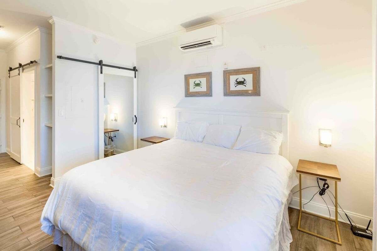 Free WiFi, bed sheets, wheelchair access