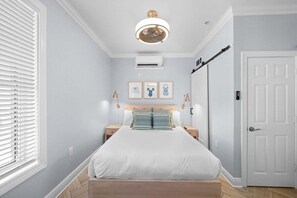 Free WiFi, bed sheets, wheelchair access