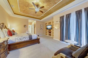 7 عدّة غرف نوم ومكواة/لوح كي وواي فاي وملاءات أسرّة