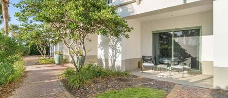 Furnished patio