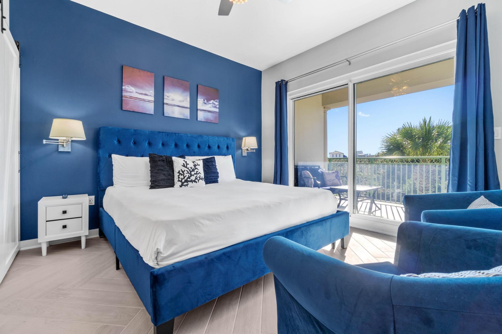 アイロン / アイロン台、WiFi (無料)、ベッドシーツ