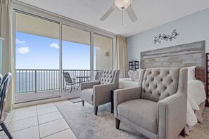 Free WiFi, bed sheets, wheelchair access - Beaches on my Mind 1609-Gulf Studio-Sleeps 2 (Panama City Beach)