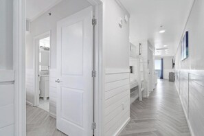 1 habitación, escritorio, wifi gratis y ropa de cama