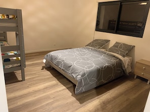 4 chambres, fer et planche Ă repasser, lit parapluie, Wi-Fi gratuit