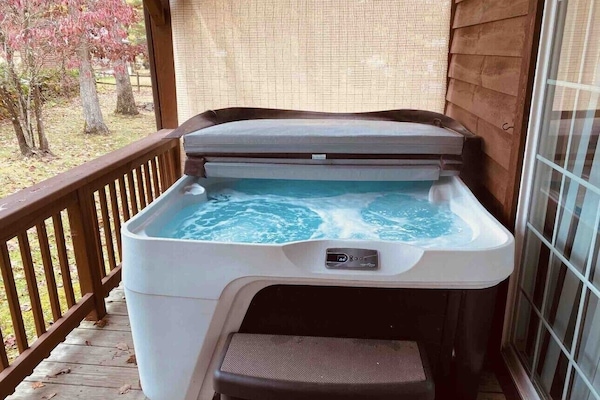 Bañera de hidromasaje exterior