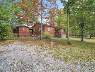 The Retreat at Rockridge ( HotTub )