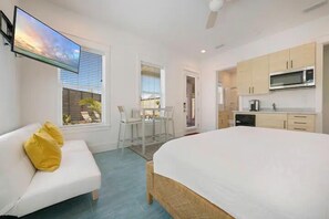 واي فاي مجانًا وملاءات أسرّة