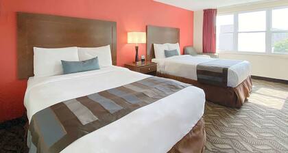 Super 8 by Wyndham Greensburg/Latrobe