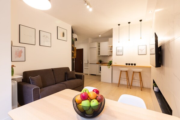 Comfort-Apartment | Wohnbereich | 40-Zoll-Flachbildfernseher mit Digitalempfang, Fernseher